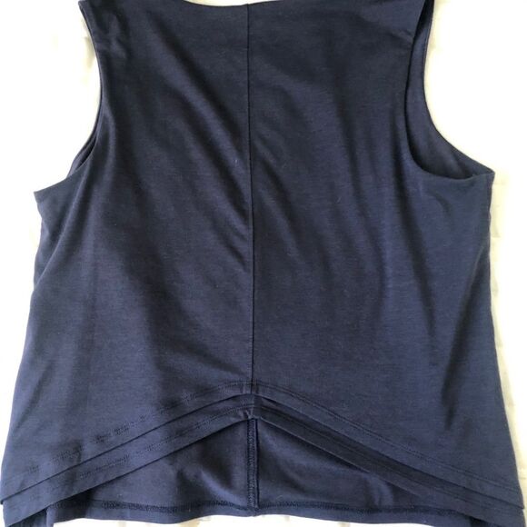 Athleta Sleeveless  Stretchy Top - Picture 2 of 4